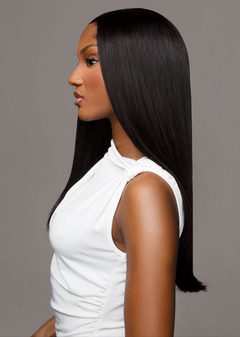 Model wearing peruvian hair extensions in a shortstyle