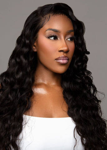 Lady wearing Peruvian Hair Extensions looking to the side